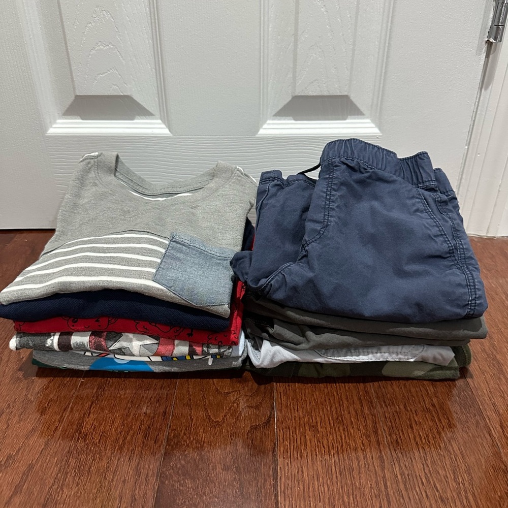 Assorted Boys 5T Short Sleeve/Short Pants Clothing Bundle